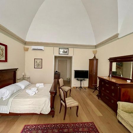 4 Balconi Rooms- Dimora Arditi B&B Lecce Exterior foto