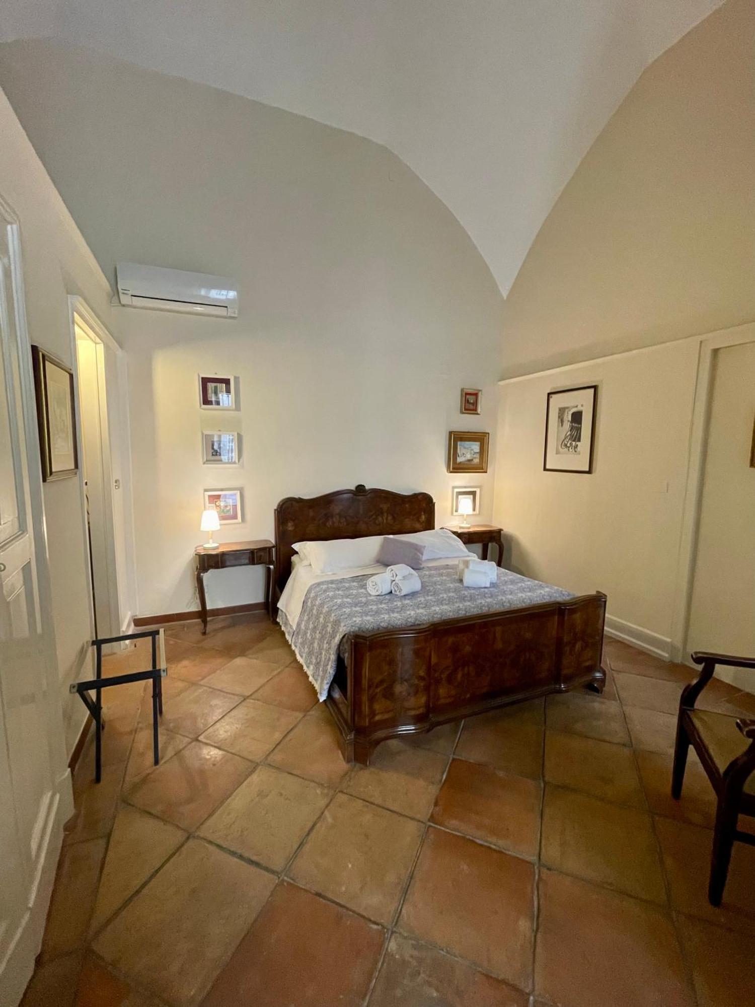 4 Balconi Rooms- Dimora Arditi B&B Lecce Exterior foto